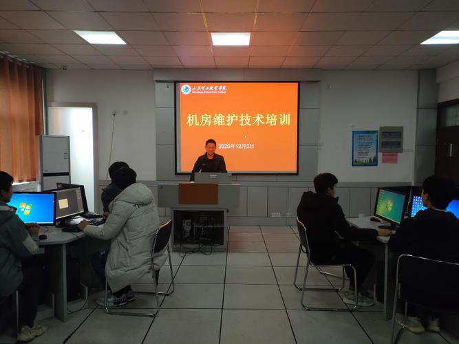 深耕细作，保障有力——计算机公共机房本学期工作侧记之计算机房维护服务篇